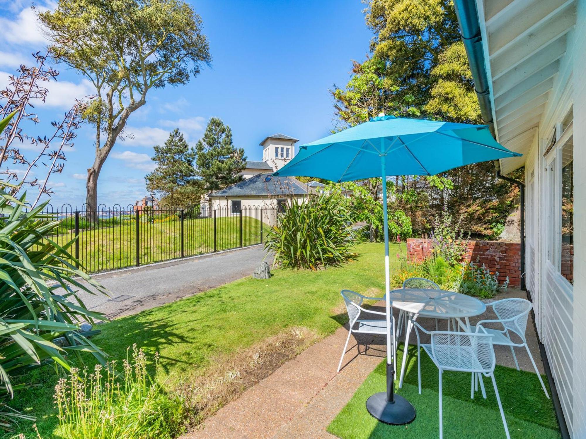 Beach View Cottage Felixstowe Extérieur photo